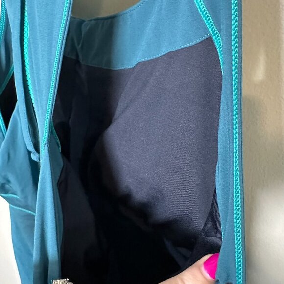 Title Nine Nimblene Dress Size 14 Blue Racerback Sleeveless Outdoor Travel UPF - Picture 8 of 9